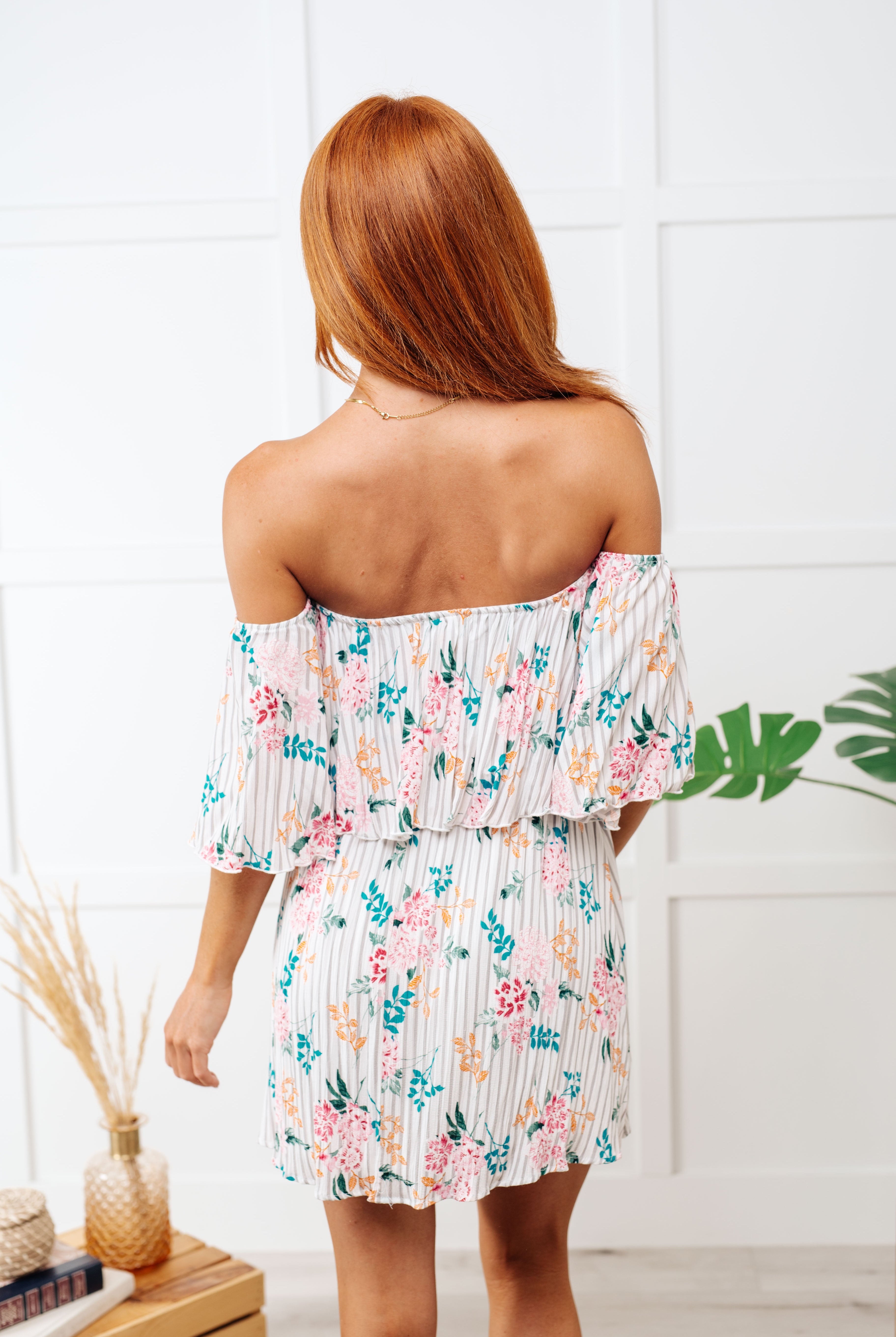 That's the Way It Should Be Floral Dress back of dress off shoulders