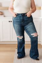 Distressing detail on front of Judy Blue Control Top High Rise Distressed Cassandra jean Plus model