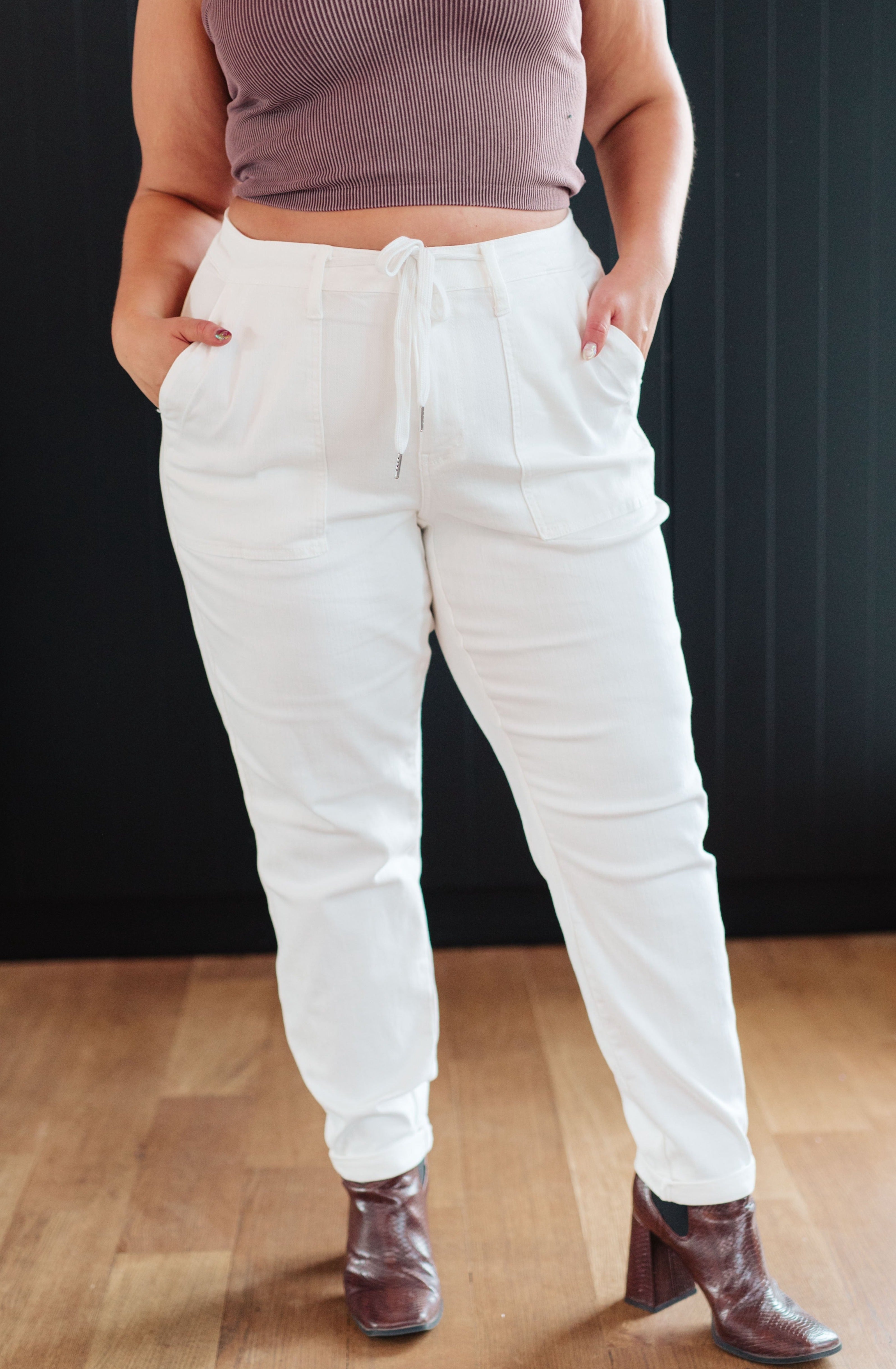 Judy Blue Charlene High Rise Jogger in Ecru White on Plus Model