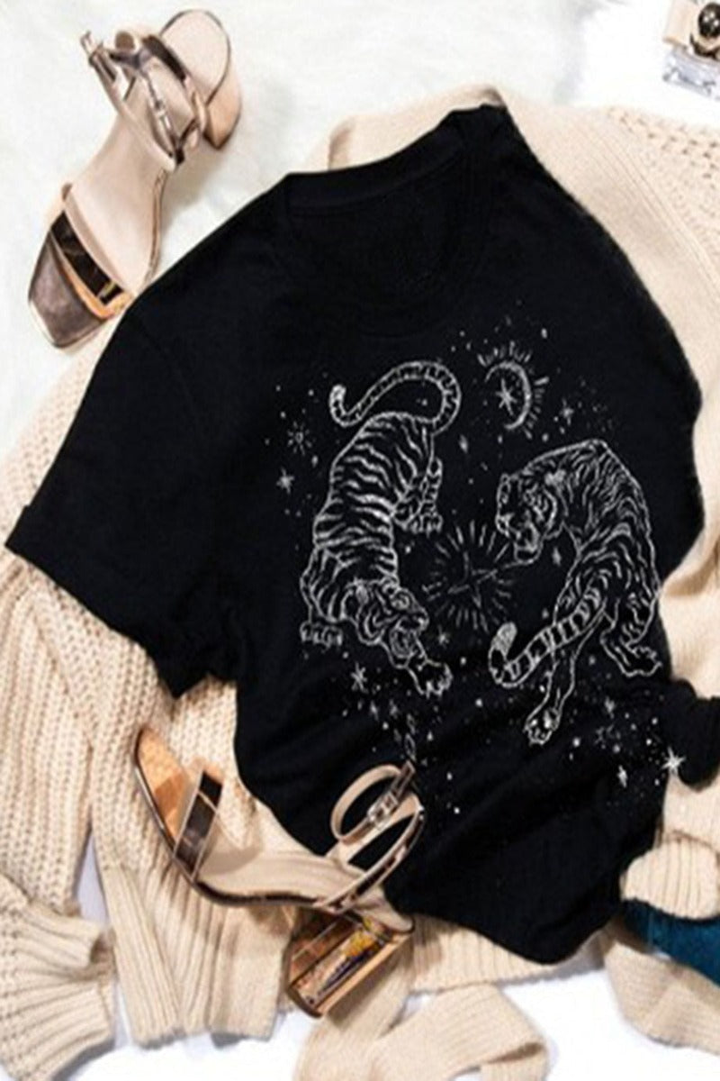 Dueling Tigers Women's Graphic Tee Shirt simple pairing